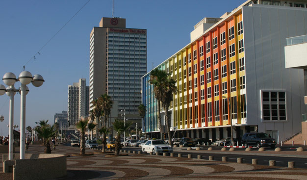 מלון בתל אביב